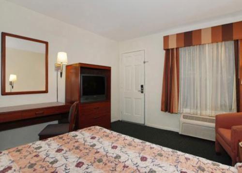 Rodeway Inn University Austin Quarto foto